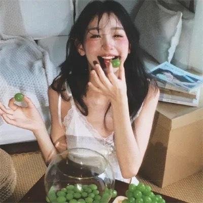 哈啰,我叫朵莉丝